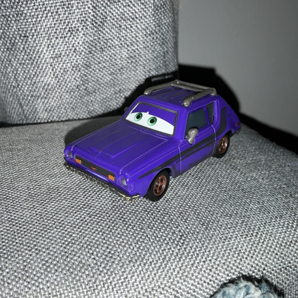 Disney Pixar Cars 2 Don Crumlin Lemons Mattel Purple - Picture 2 of 4